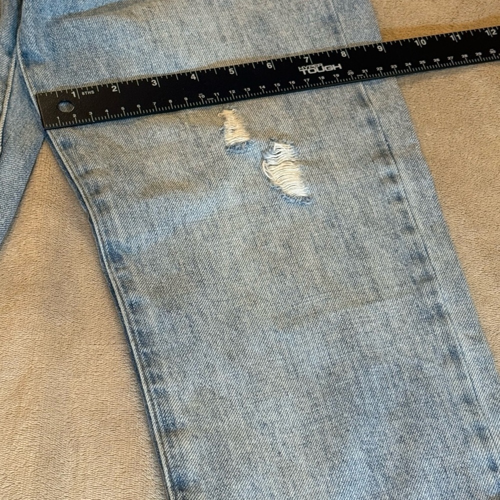 Pistola distressed light wash jeans, ladies size 25 disstressed at hem - Picture 7 of 12
